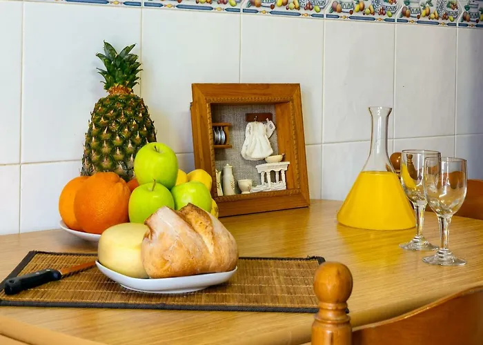 A03 - Central 1 Bed Apartment